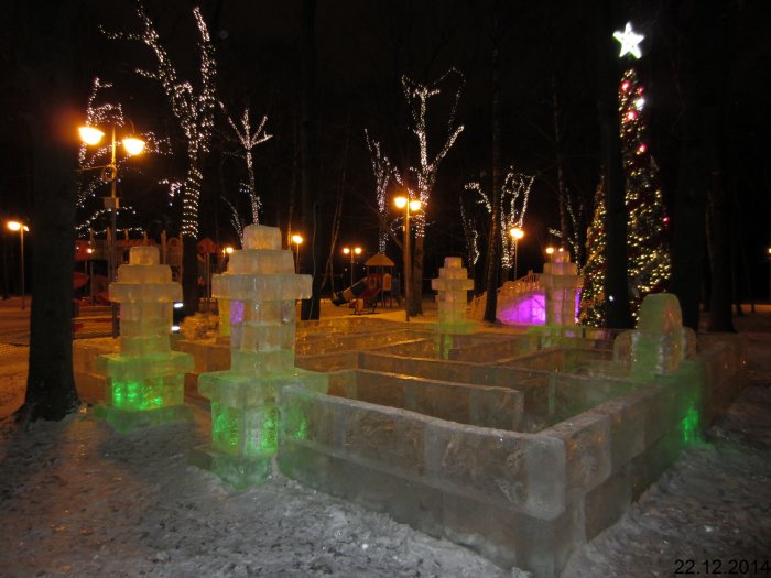 Творческой группой "Арт Блисс" созданы Ледяные скульптуры в Парке Дубки г.Химки