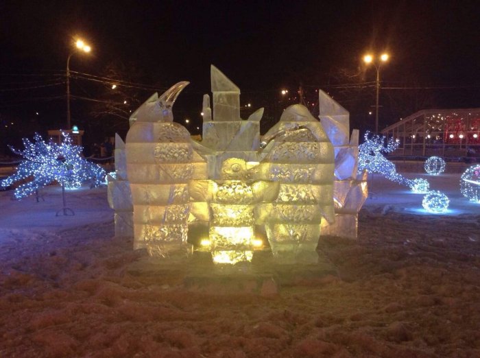 Творческой группой "Арт Блисс" созданы Ледяные скульптуры Пингвины в Парке Сокольники. Фонтанная площадь.