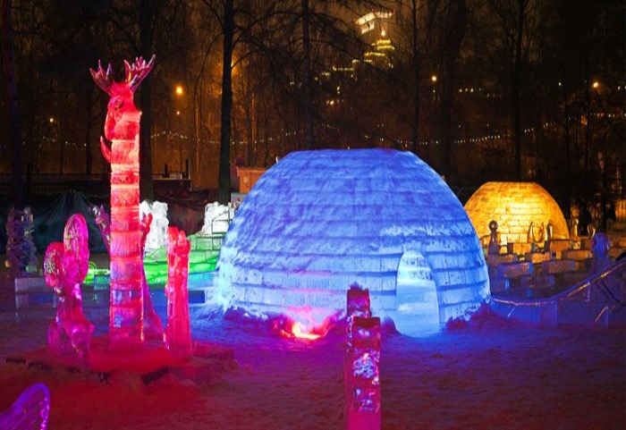 Творческая группа "Арт Блисс" организовала Снежно - ледовый зимний проект "Планета лед" в Парке Сокольники 2012 г.